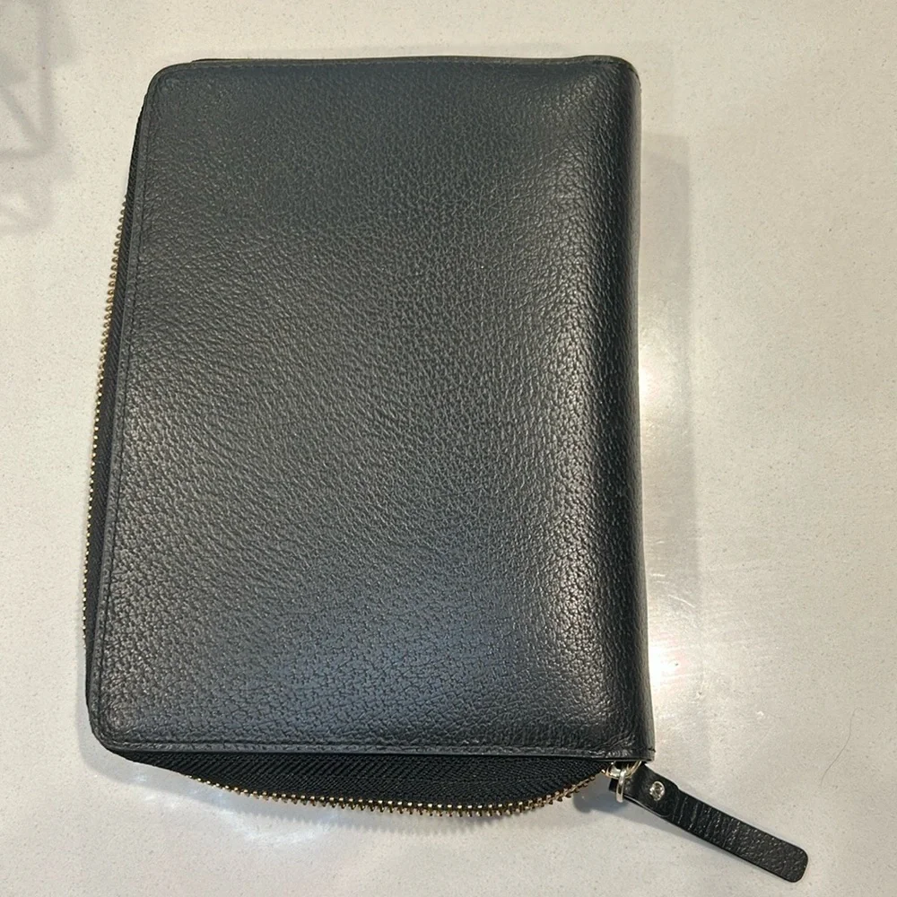 Kate Spade Black planner in great condition